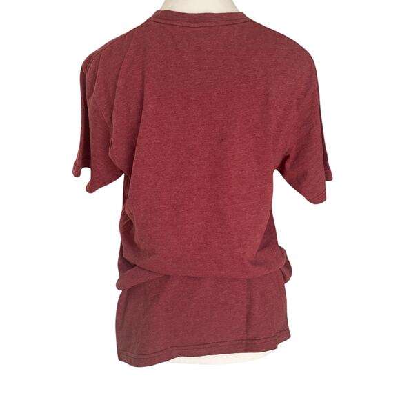 Patagonia Logo Tee Maroon Slim Fit Womens Medium Short Sleeve Mountain Graphic - Picture 5 of 10